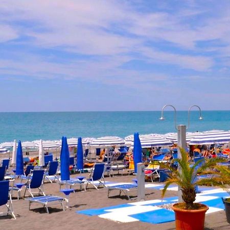 Sporting Club Resort Прая а Маре Екстериор снимка